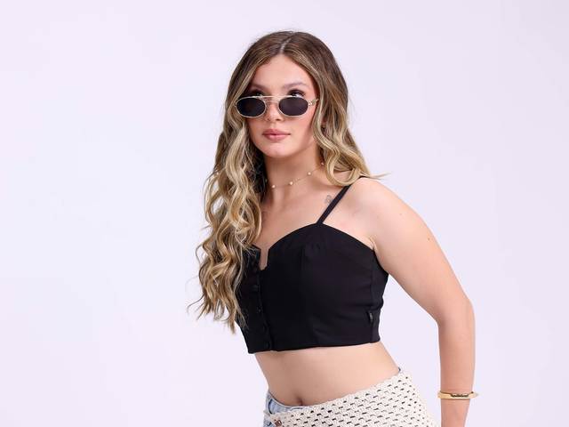 Ensaio Feminino de Garota Verão 2025