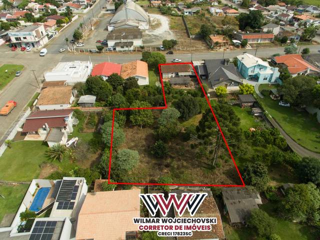 Papanduva de Descubra as Possibilidades Infinitas deste Amplo Terreno Urbano em Papanduva!