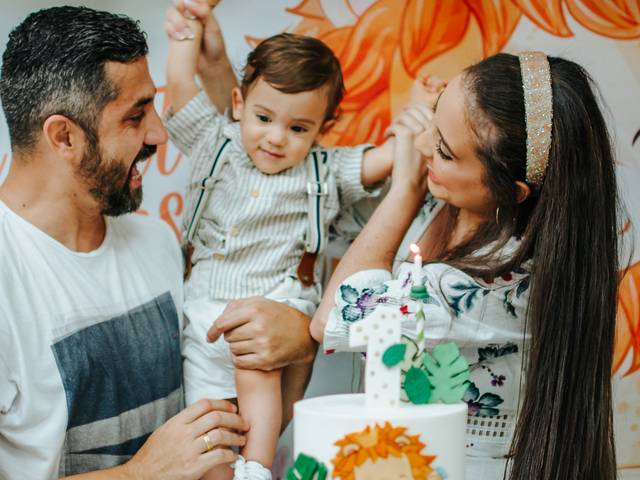 Aniversário de Parabéns Théo.