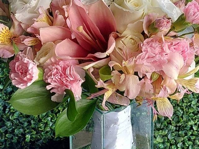 Acessório Floral de Buquê de Noiva