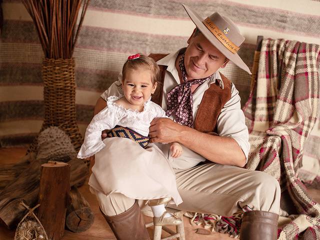 Infantil de Ensaio gaudério da Maria Luisa