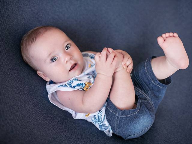 Bebê de Acompanhamento do Henrique