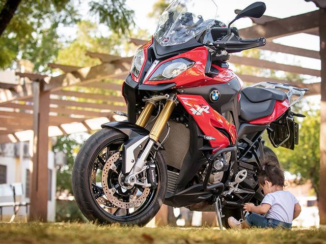 Bebê de Acompanhamento trimestral da Dominique