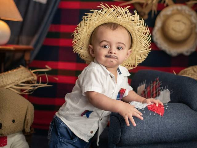 Bebê de Acompanhamento mensal do Miguel