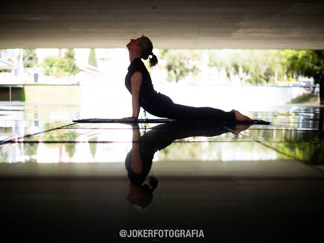 Arte & Publicidade de Book - professora de Yoga