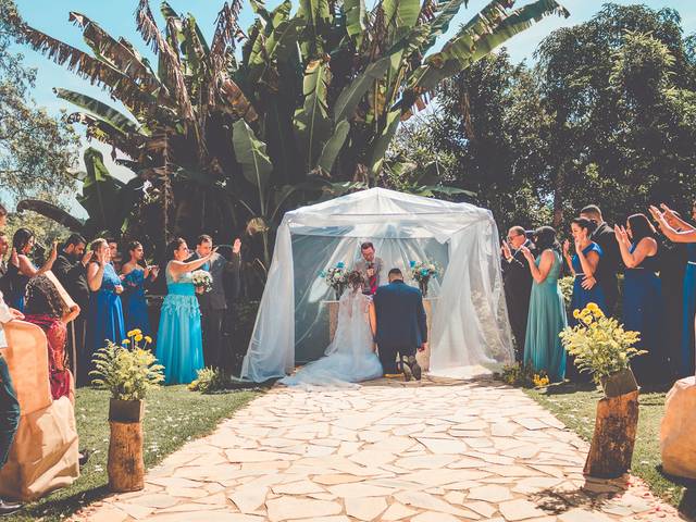 Casamentos de Mariana e Caio