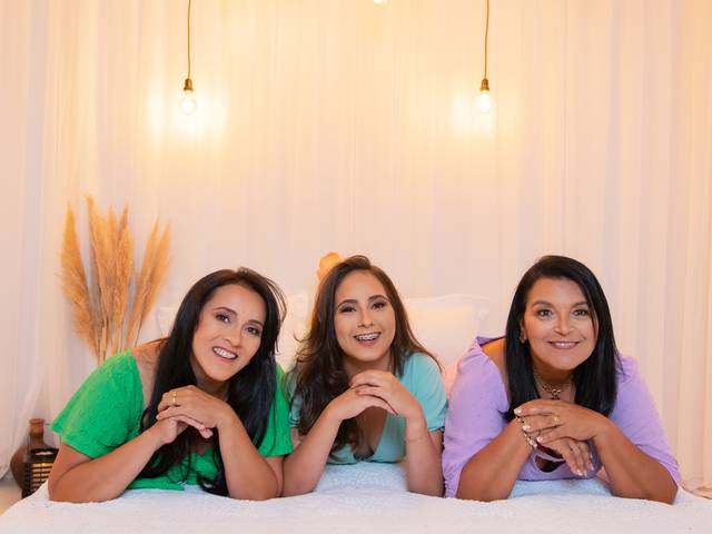 Fotos Estúdio de Ensaio Família / Neuza, Amanda e Carol