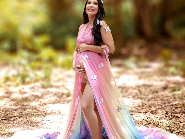 Gestante de Acácia a espera de Laura