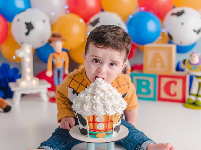 Smash The Cake de Heitor - 1 ano