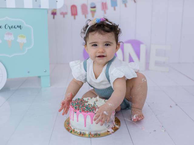 Meu primeiro ano de Smash the cake e Milk Bath - Frederica