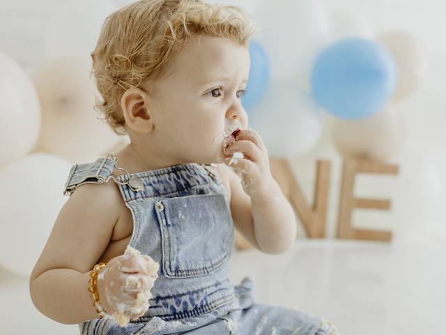 Meu primeiro ano de Smash the cake & Milk Bath - Henrique