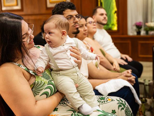 Batizado de Miguel - Batismo na igreja católica - Paróquia São João Batista Peruibe