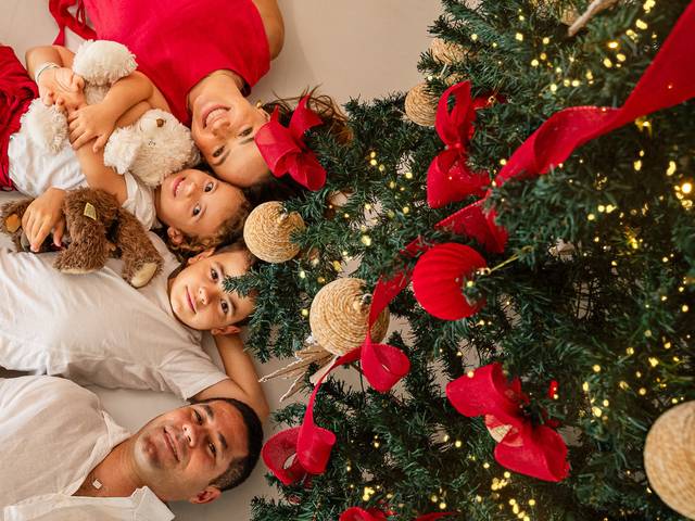 Fotografia de família de Especial de Natal 2025 - família Berto Maia - Estúdio Thaís de Lima fotografia