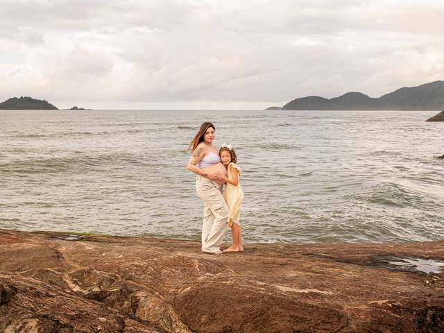 Gestante de Ensaio de gestante externo - Prainha, Peruíbe-SP - Thayna e Valentina