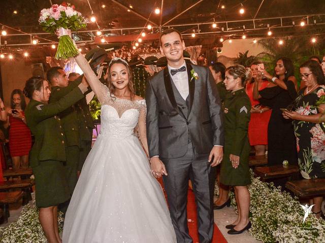 Casamento de Casamento Militar Joyce & Thiago - Casamento Militar no Recreio dos Bandeirantes