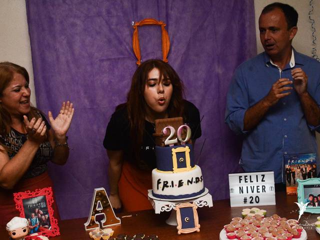 Outras Festas de 20 Anos de Friends da Ana Luíza - Festa de Aniversário no Recreio dos Bandeirantes