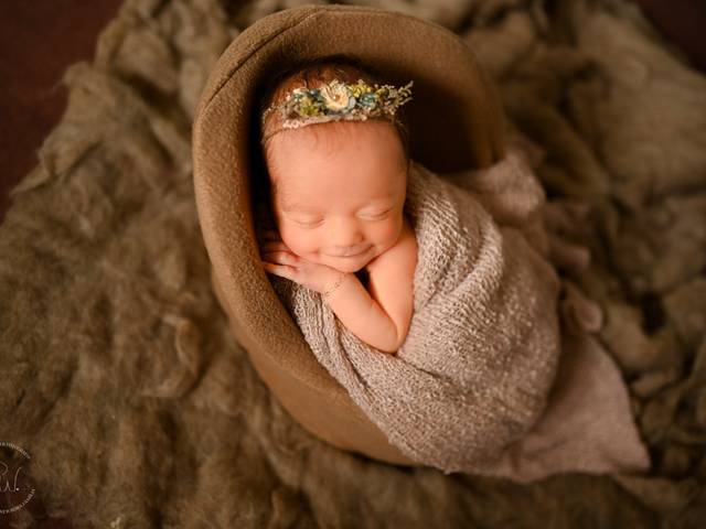 Newborn de Antônia, fofa!