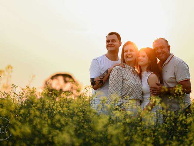 Famílias de Diana, Sandro, Nati e João
