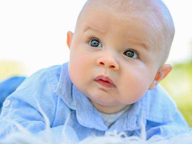 Crianças de ENRICO 4meses