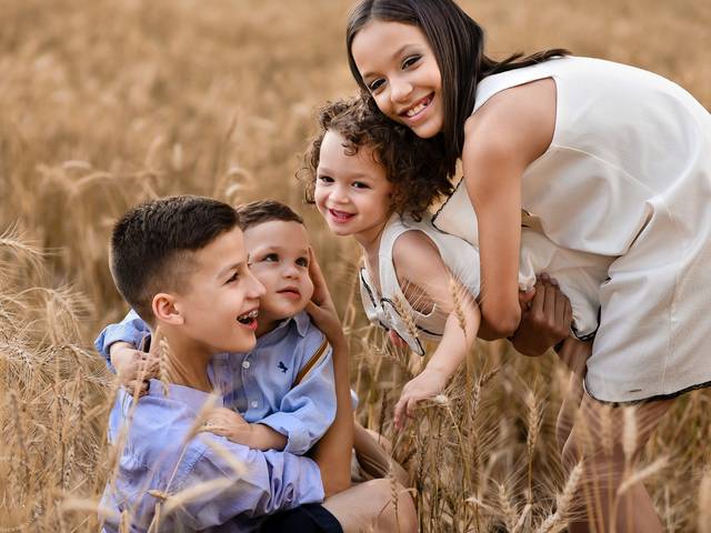 Famílias de Letícia, Pablo Santiago, Martin, Isabela, Leonardo e Valentina