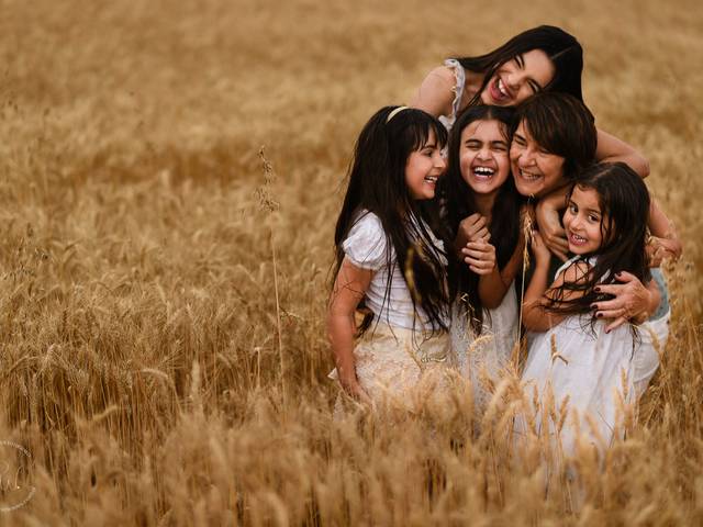 Famílias de Dona Rosa , Nir, Ana, Aninha, Amandinha, Sofi e Dora