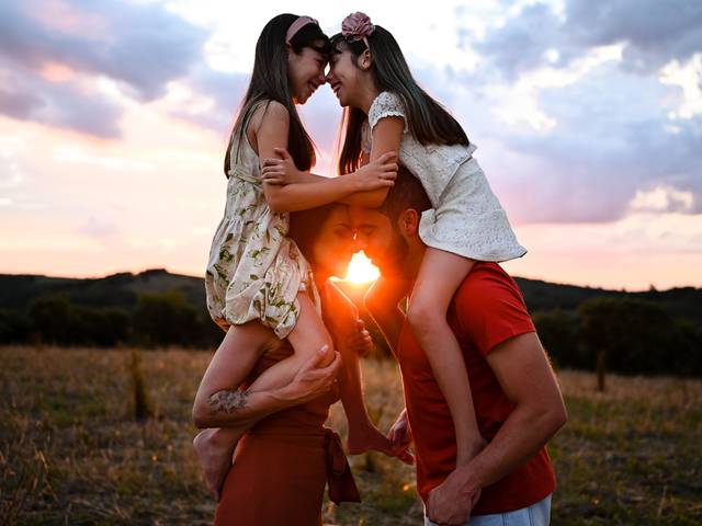 Famílias de Isa, Lelê, Pedro e Felipa