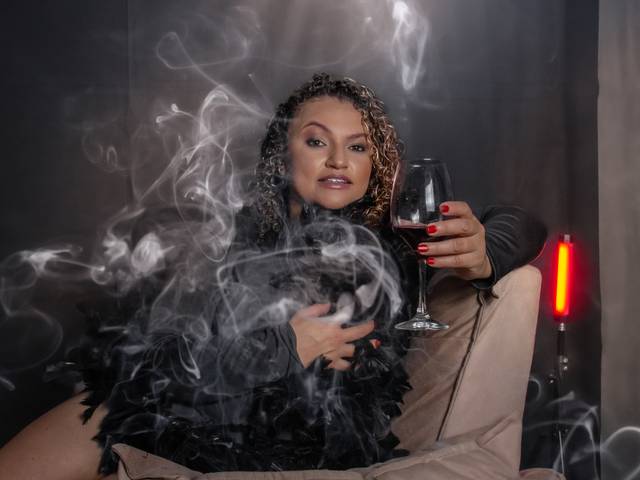 Ensaio Feminino de UM ENSAIO ESPECIAL