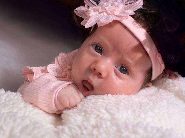 BEBES de A PEQUENA CECÍLIA