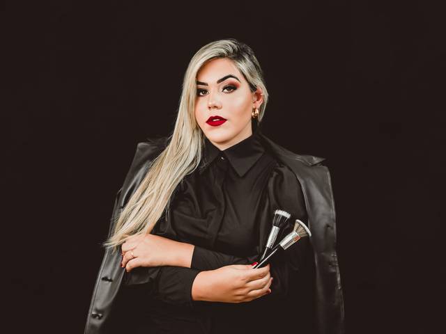 EMPRESARIAL de Emanuelle Maquiadora