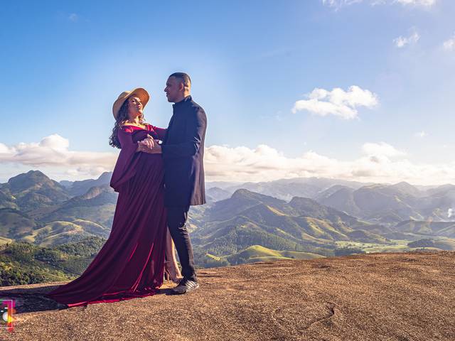 Ensaio Feminino de Ensaio de Gestante no Frade e a Freira