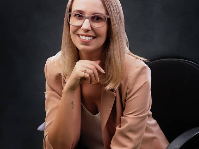 Retrato Profissional de Ana Cláudia