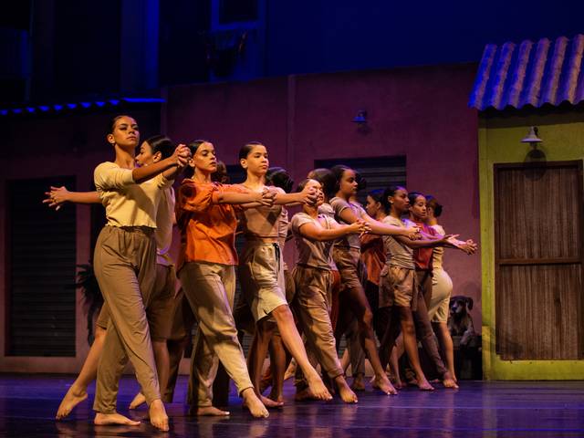Ballet Manguinhos de Meu Nome é Favela - Ballet Manguinhos