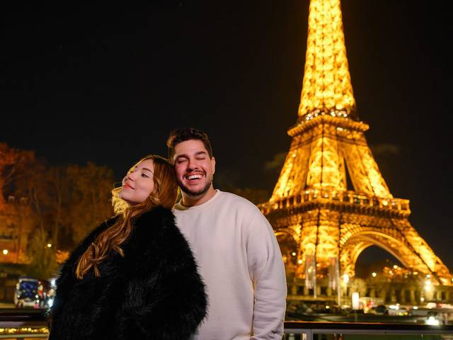 Ensaio Casal - Pré-wedding de Ensaio de Casal em Paris | Fotografia Pré-Wedding Internacional na França