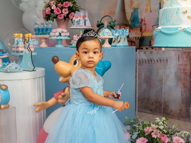 ANIVERSÁRIO INFANTIL de 2 ANIHOS DE PRINCESA CECÍLIA
