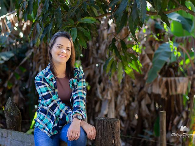 Feminino de Fernanda Drumond