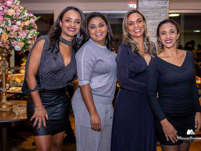 Aniversário de Momentos perfeitos dos 70 anos de Ercy Rosa