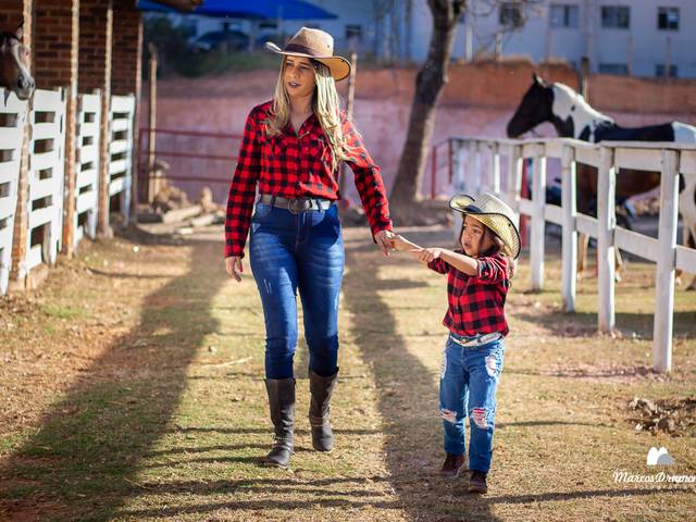 Família de Mãe e filha