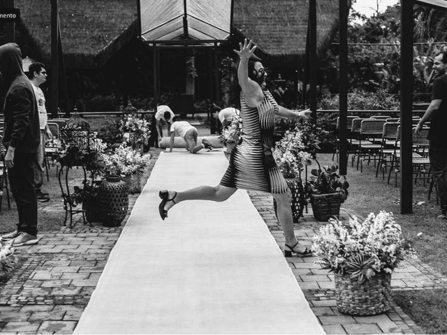 PRÊMIOS de DÉCIMO PRIMEIRO PRÊMIO INTERNACIONAL DE FOTOGRAFIA DE CASAMENTO