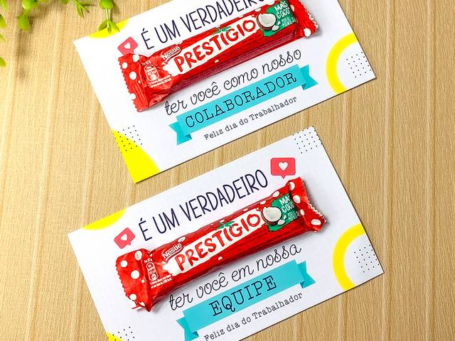 Dia do trabalhador de Card com chocolate Prestigio