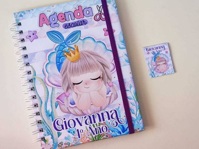 Escolar 2025 de AGENDA ESCOLAR 110 FOLHAS