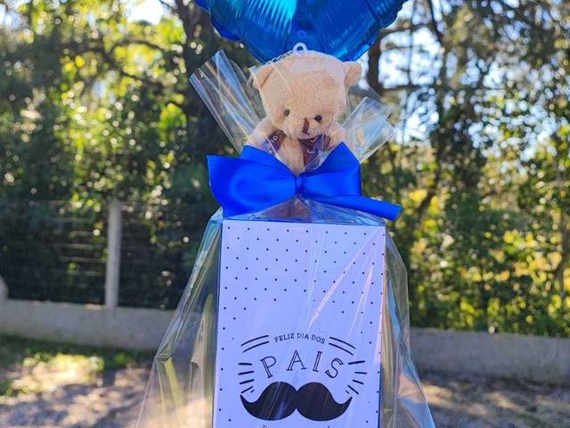 Dia dos Pais 2025 de CAIXA DE BOMBOM, URSO CHAVEIRO E BALÃO