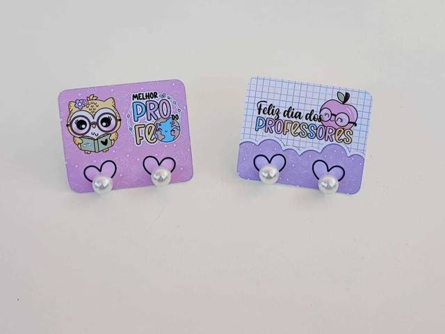 Dia dos Professor 2025 de CARD COM BRINCO PERÓLA
