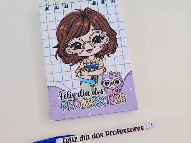 Dia dos Professor 2025 de BLOQUINHO A6 COM CANETA ou LÁPIS PERSONALIZADO
