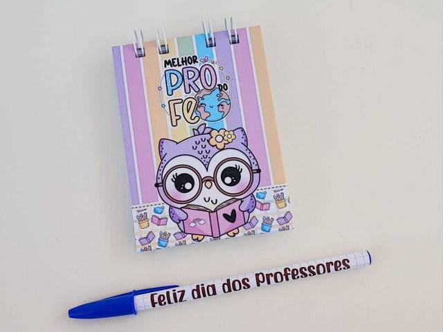 Dia dos Professor 2025 de BLOQUINHO A7 COM CANETA ou LÁPIS PERSONALIZADO
