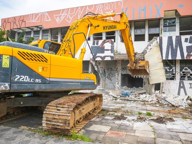 Demolição  de Serviços de demolição 