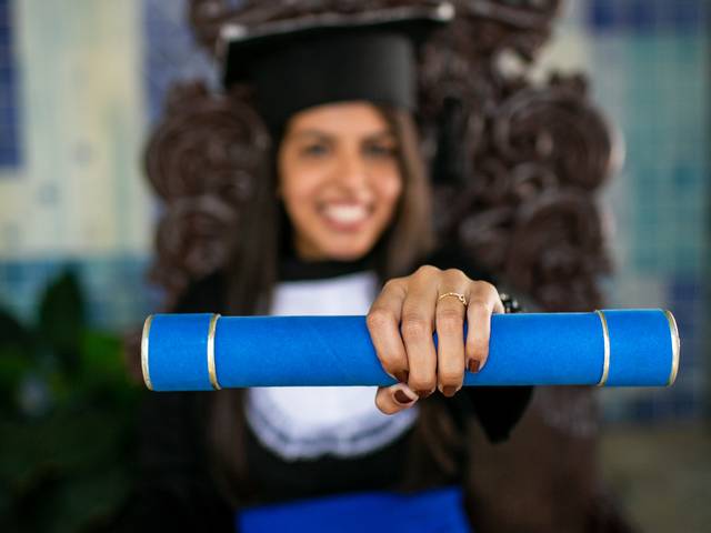 Formatura de Fotos de Formatura | Retratos Formanda Rafaela Bruno