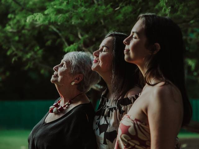 Famílias, Bebês e Crianças de Sessão Fotográfica Afetiva Dia das Mães no Rio de Janeiro | Fotografia de Família Cotidiano-Poesia | Luciana, Eulina, Gabi e Peter