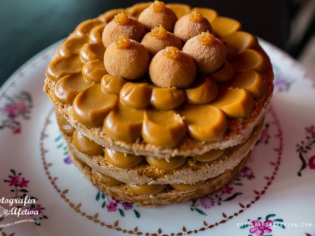 Gastronomia de Fotografia de Tortas, Bolos e Doces • Campanha de Páscoa Cake e Co.