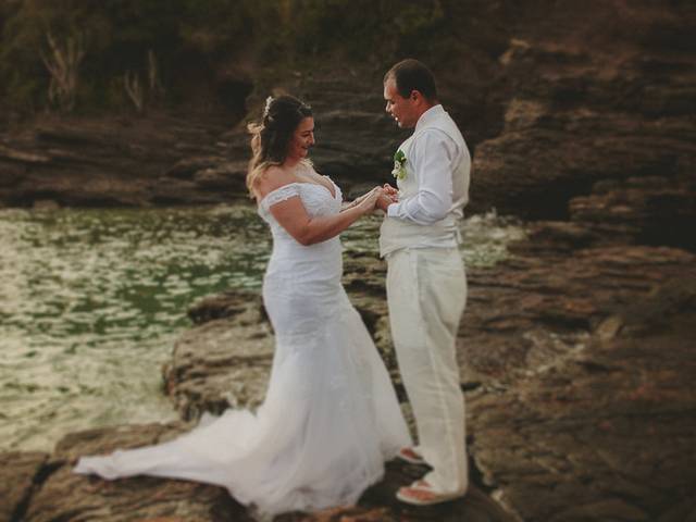 Casamento de Fotografia de Casamento na Praia - Elopement Wedding em Búzios (RJ) | Eliane e Wagner