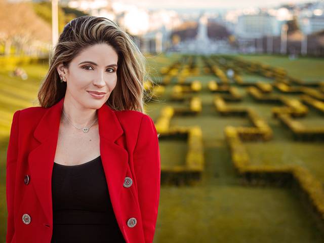 Single de Mirella Benevides